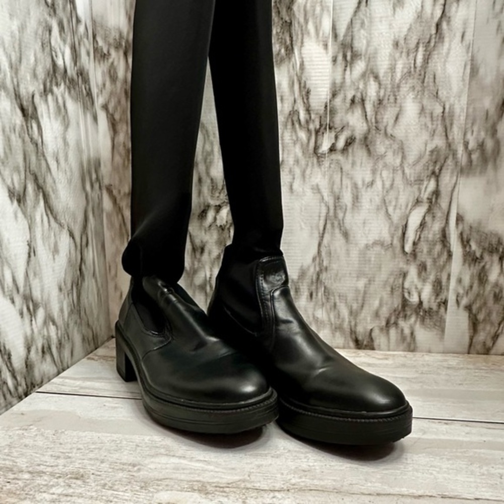 Zara Womens Sz 36 US 6 Black Stretch Knee High Boots Lug Bottom Wide Shaft Moto